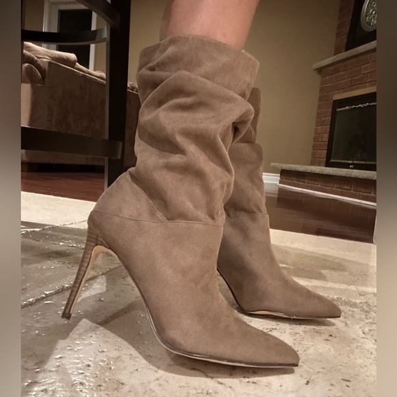 Suede heels - Picture 3 of 5